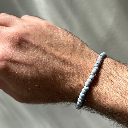 One Silver / Grey Glass